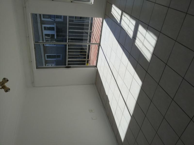 To Let 2 Bedroom Property for Rent in Oakglen Western Cape
